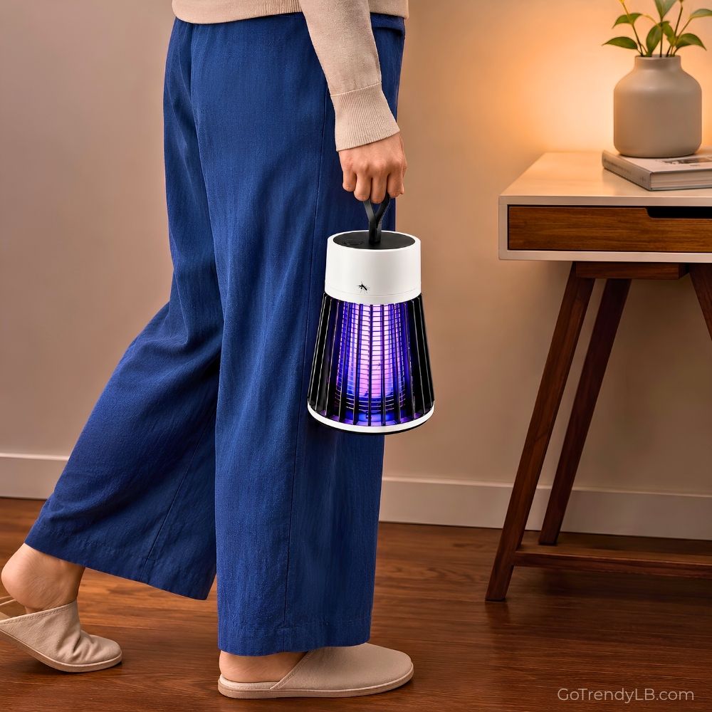 Portable USB mosquito trap lamp with UV light for indoor and outdoor mosquito control
